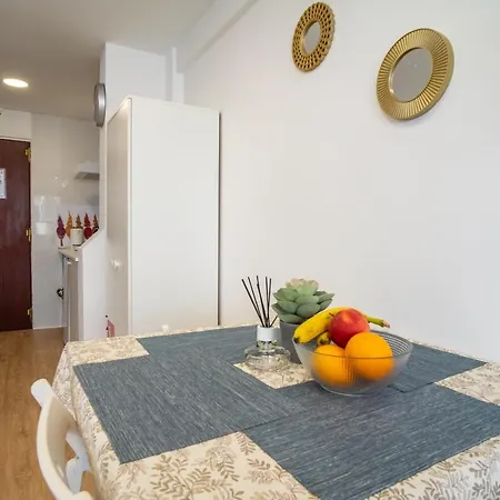 Apt. P/3 10' From The W/wifi In * Торремолинос