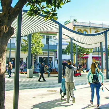 Апартаменты Apt. P/3 10' From The W/wifi In