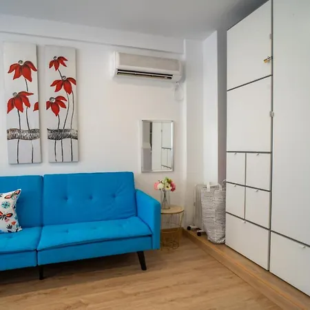 Apt. P/3 10' From The W/wifi In Apartman *